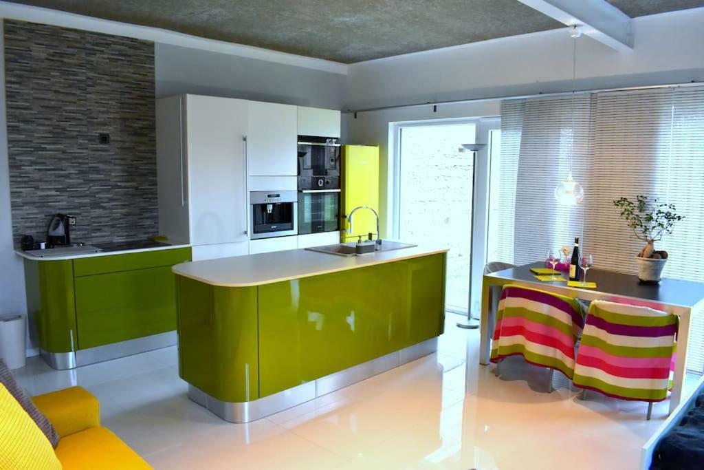 Апартаменты Aparments Bukol Vojkovice  Экстерьер фото